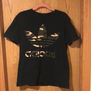 Adidas T-Shirt